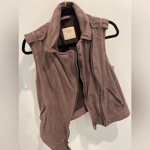 Suede vest